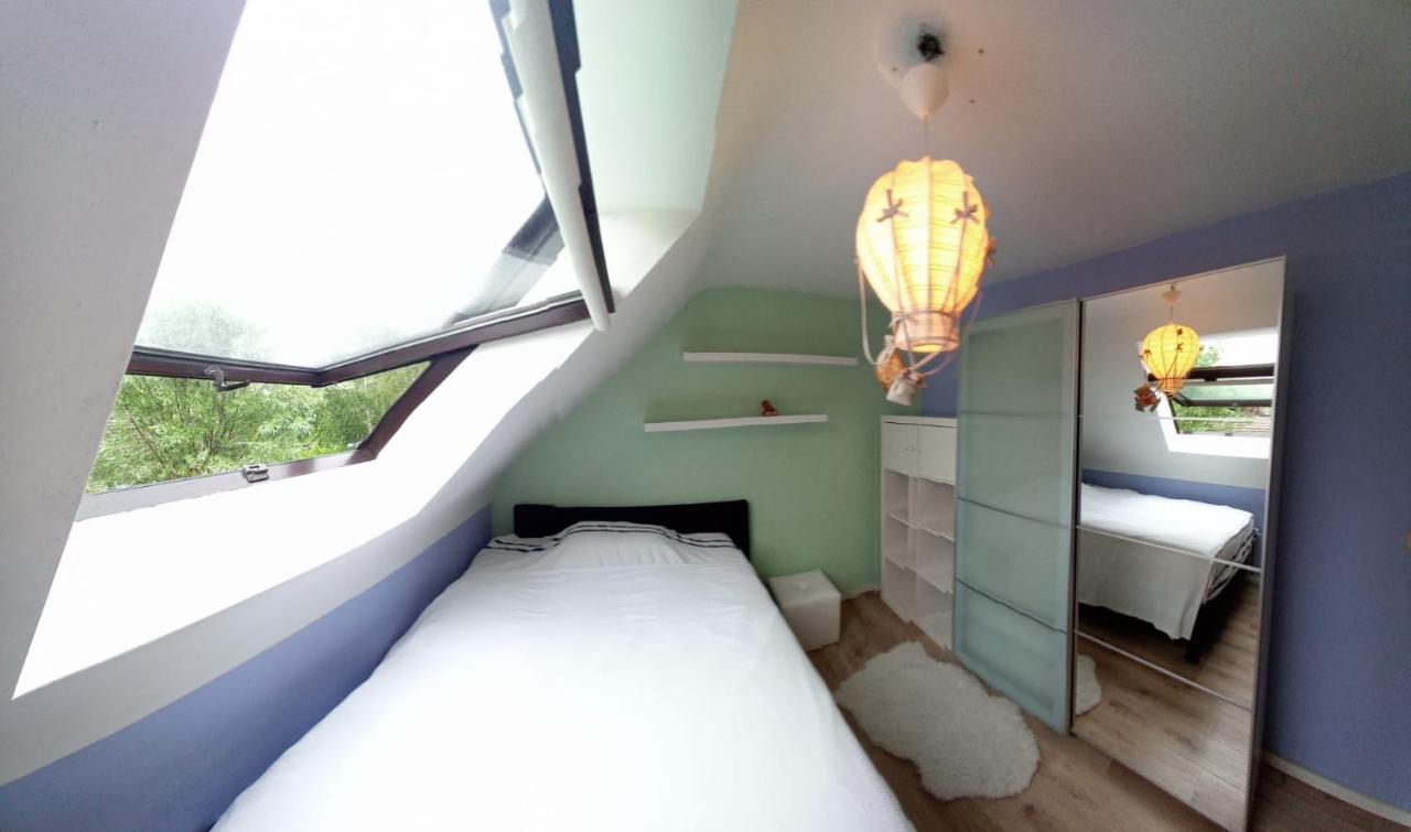 Les Prussiens Hotel วาฟร์ ภายนอก รูปภาพ